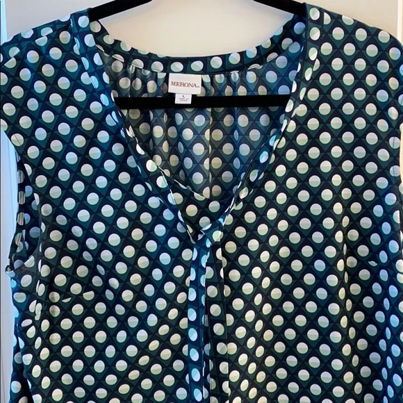 Green, Navy and White Tie Dressy Top SzL - Picture 3 of 7